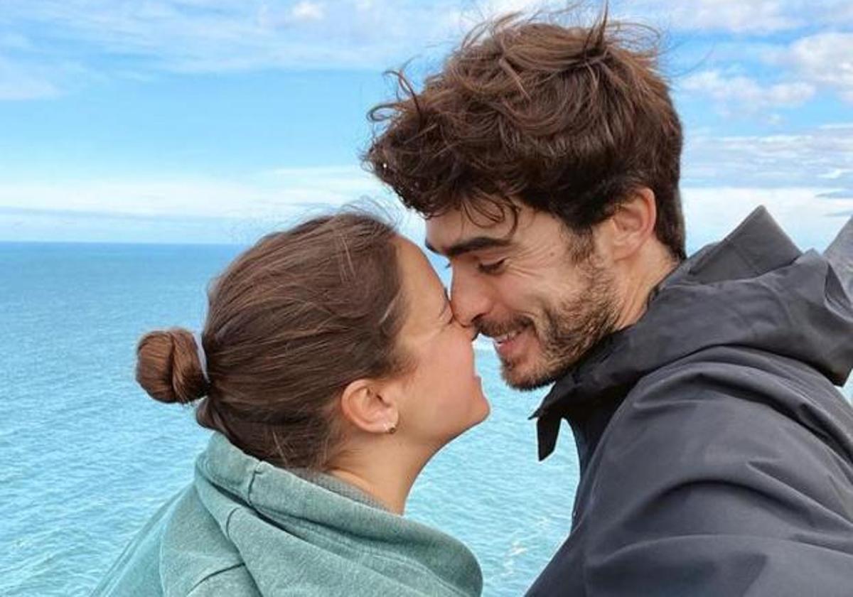 Marta Pombo y Luis Zamalloa han disfrutado de unos días en Bizkaia con motivo del día del padre.