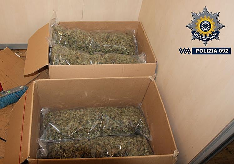 Parte de la droga incautada.