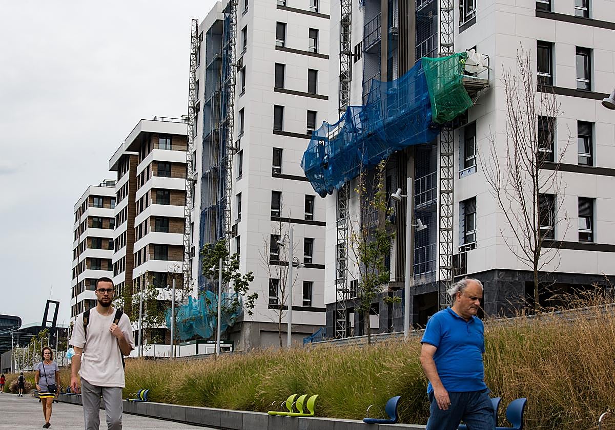 El barrio bilbaíno de San Ignacio ha experimentado un repunte de nuevas construcciones.
