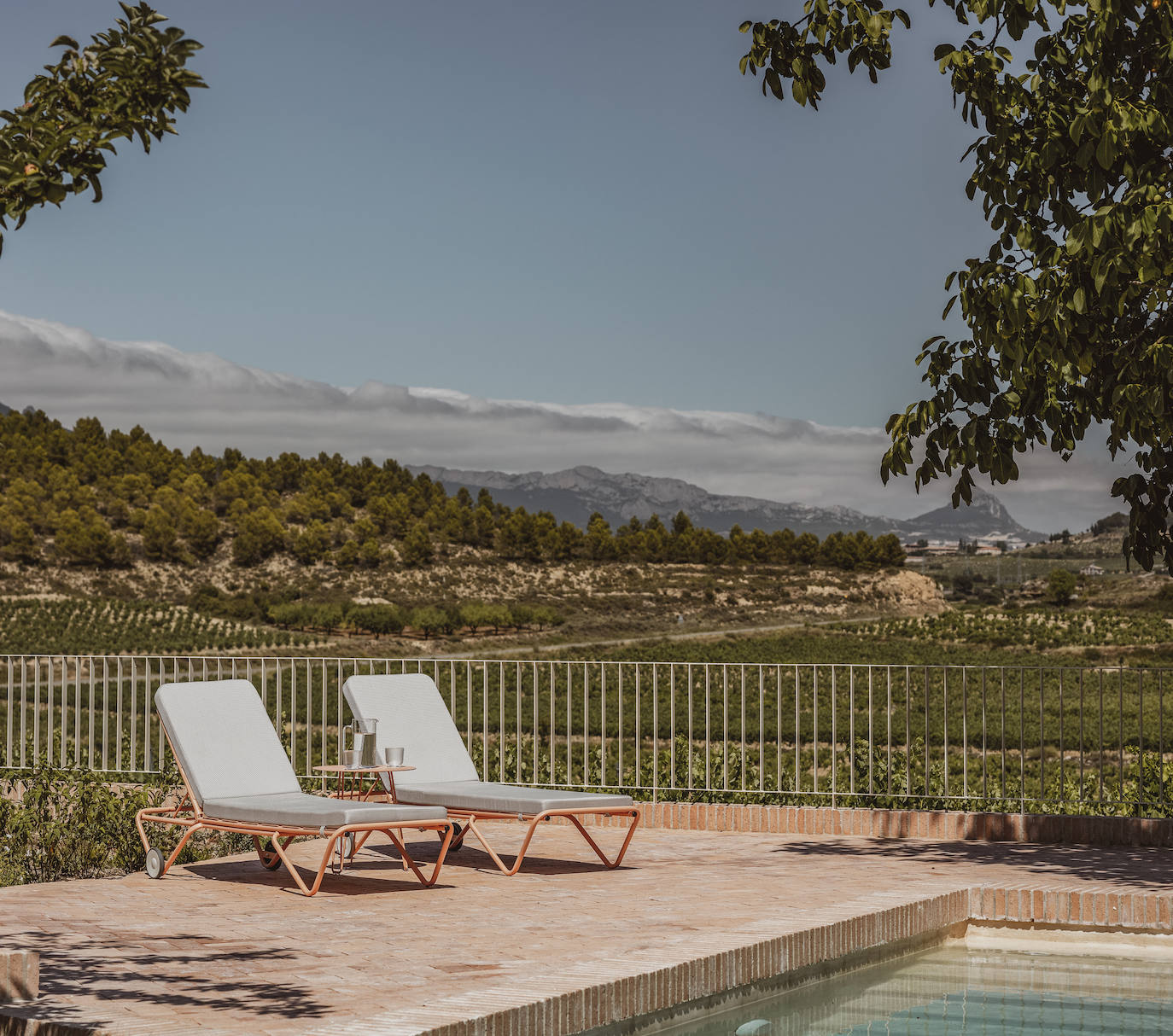 Antes y después: una pareja bilbaína idea la casa rural más disfrutona
