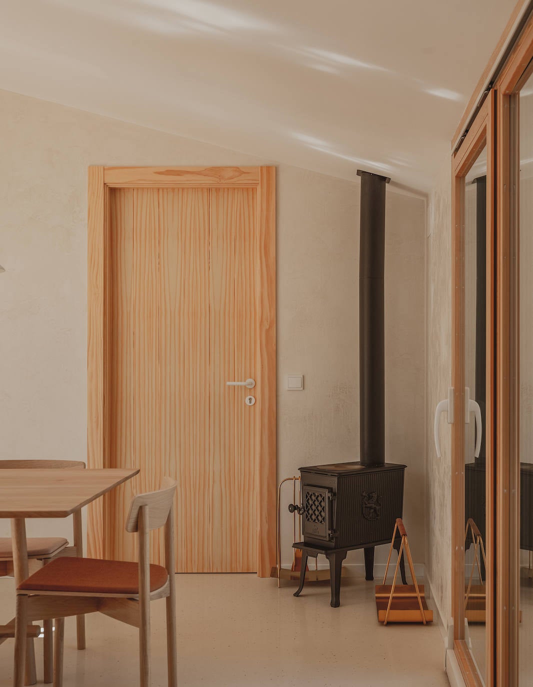 Antes y después: una pareja bilbaína idea la casa rural más disfrutona