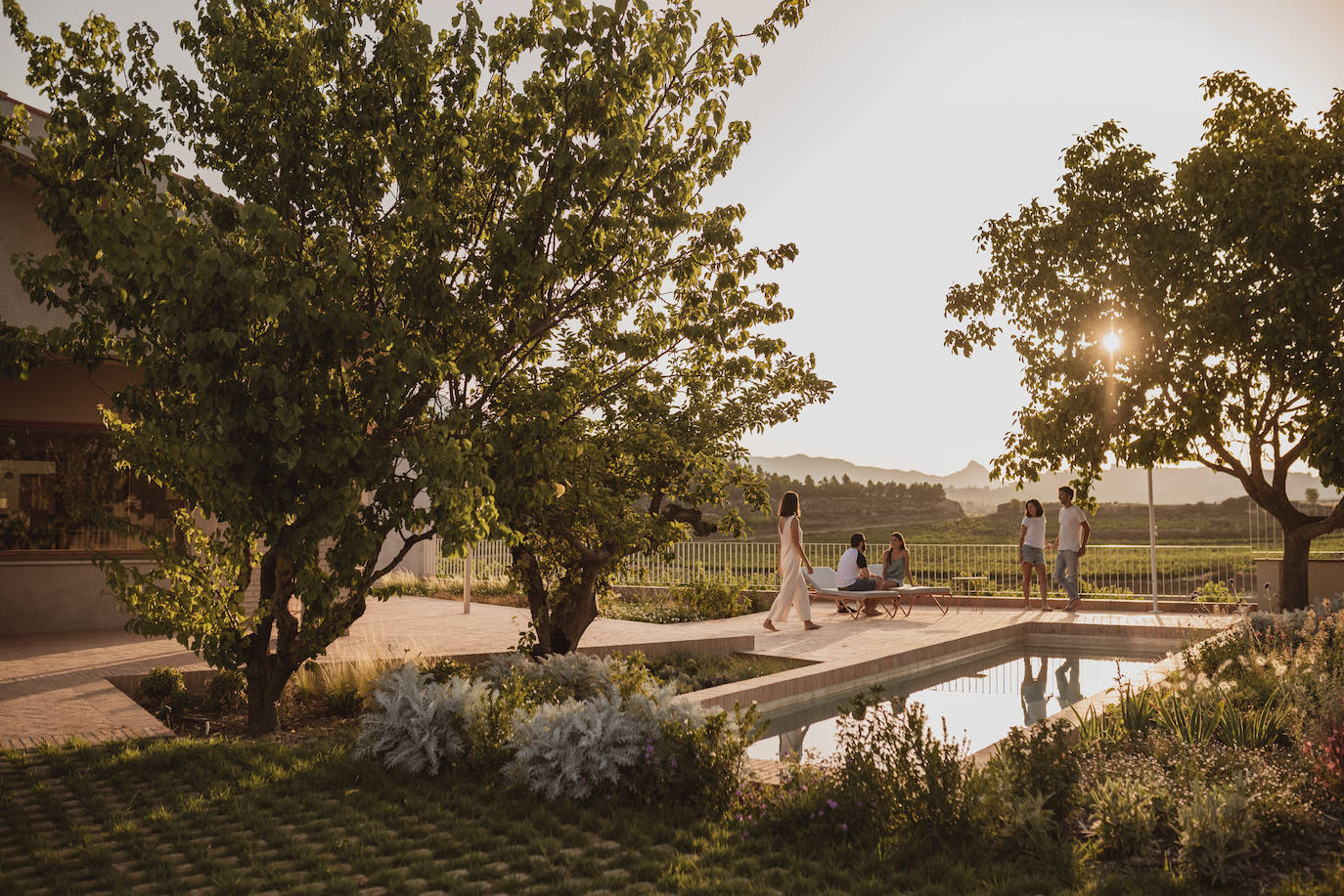 Antes y después: una pareja bilbaína idea la casa rural más disfrutona