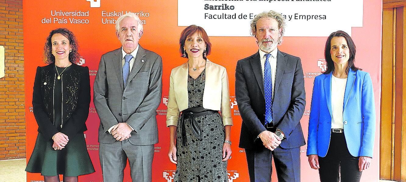 Cristina Andrés, Mikel Etxebarria, Eva Ferreira, Jon Barrutia y Miren Artaraz. 