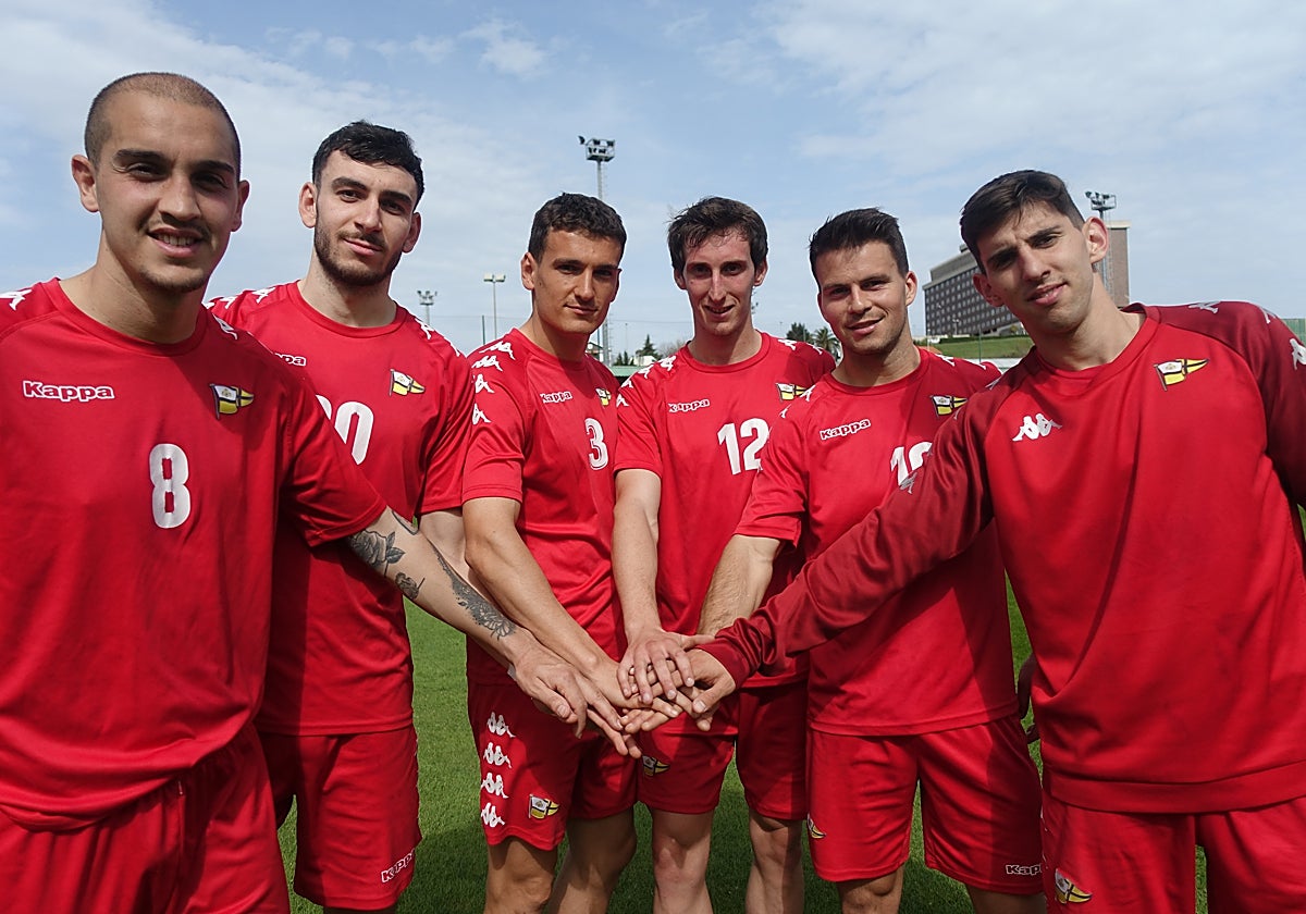 Asier Etxaburu, Julen Etxaniz, Ekhi Bravo, Beñat Leiza, Iñigo Ibargoien y Eñaut Mendia pasaron por las filas del Eibar antes de militar en el Portugalete.