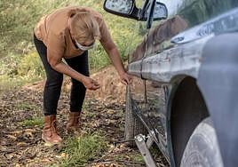 «Kontatu zidan autoa hondatu egin zitzaiola eta tailerrean esan ziotela konponketa zaila zuela, garestia eta, beraz, apenas merezi zuela».