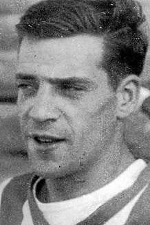 Imagen secundaria 2 - A la izquierda, once correspondiente al Andorra turolense en la década de la setenta. A la derecha, el albiazul Larrea. 