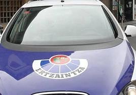 Detenido por apuñalar en la espalda y en la oreja a un joven en Santutxu