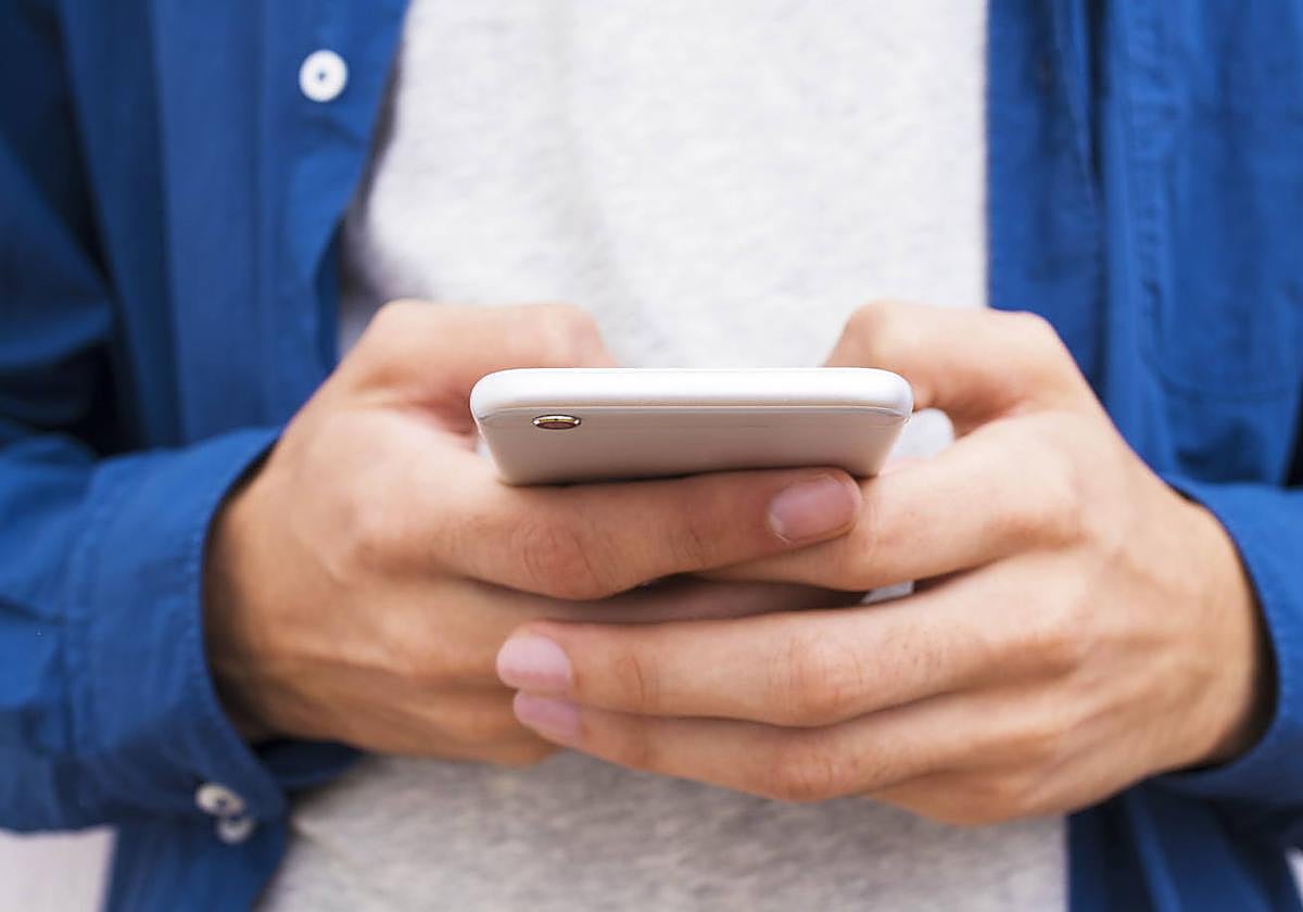 Descubre qué pasa si retrocedes en el calendario de tu móvil hasta octubre de 1582