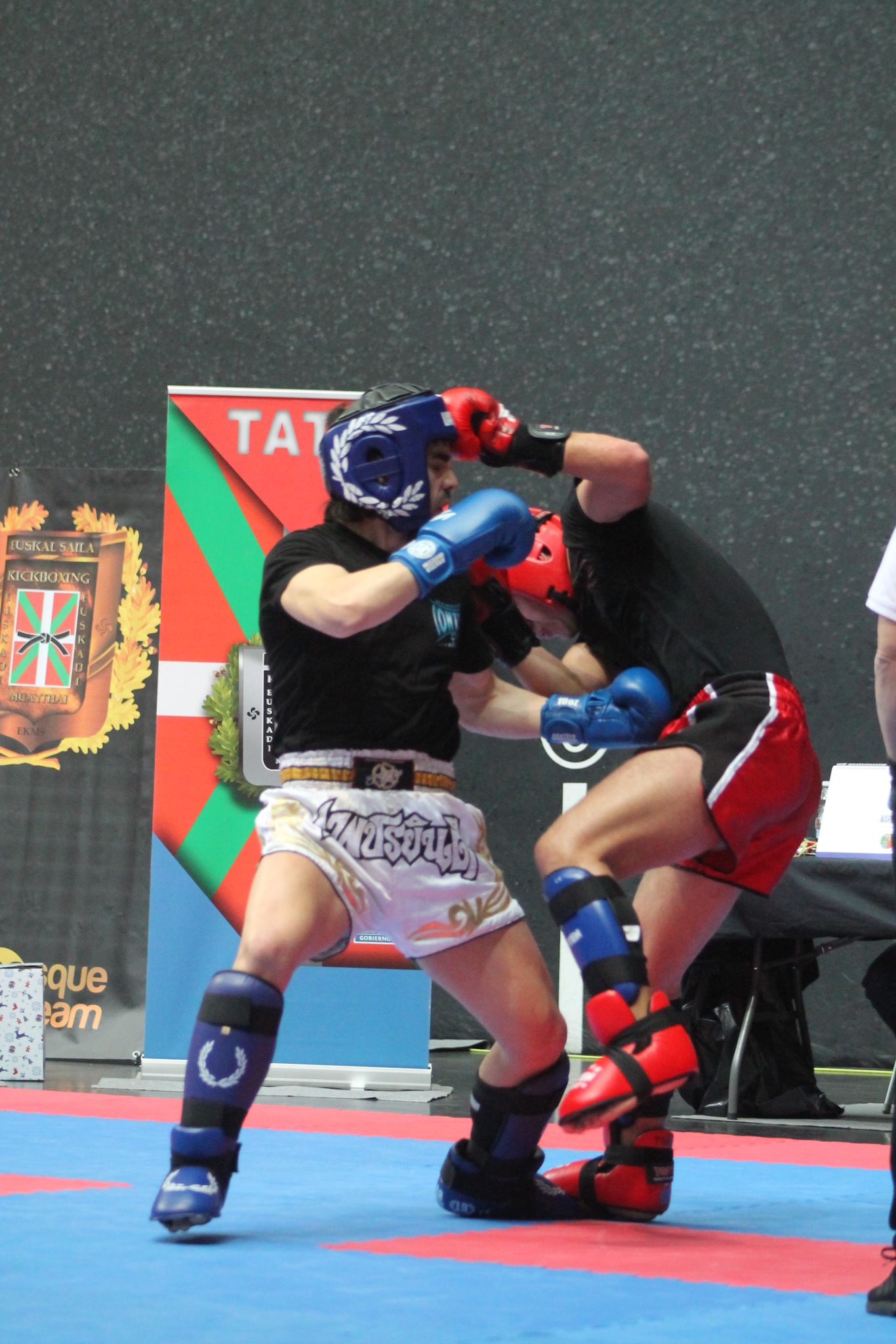 Josuna en pleno combate del campeonato de Euskadi