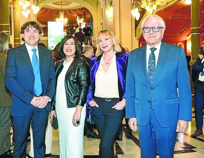 Eneko Andueza, Miriam Márquez, Maite Lozano y Vicente Reyes. 