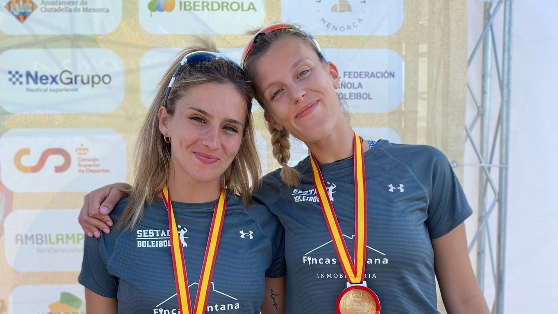 Nerea Ruiz y Oihane Gutiérrez repetirán en la Copa de la Reina de Vóley ...