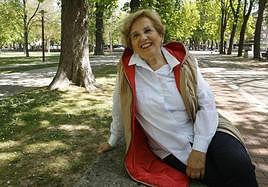 Amparo Basterra, en el parque de El Prado, donde reivindica la cultura medioambiental.