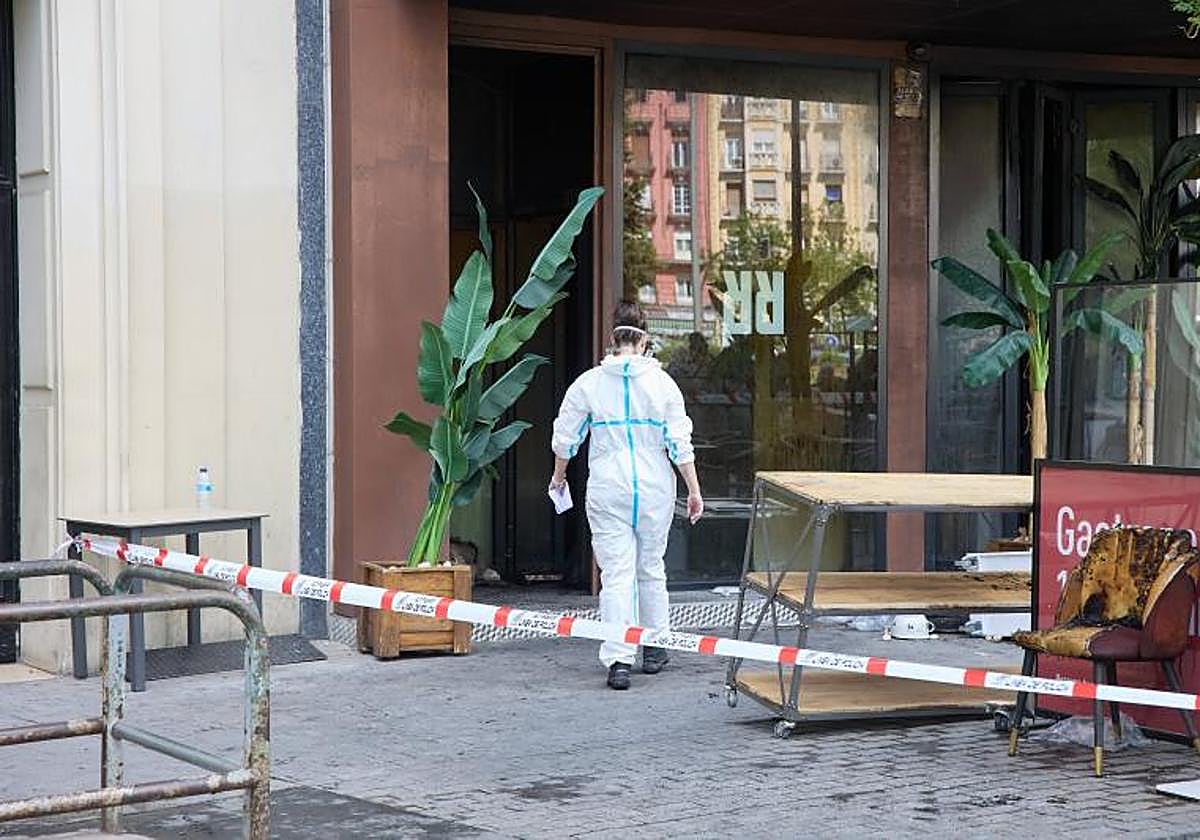 Las víctimas son una enfermera de 43 años y un camarero de 25