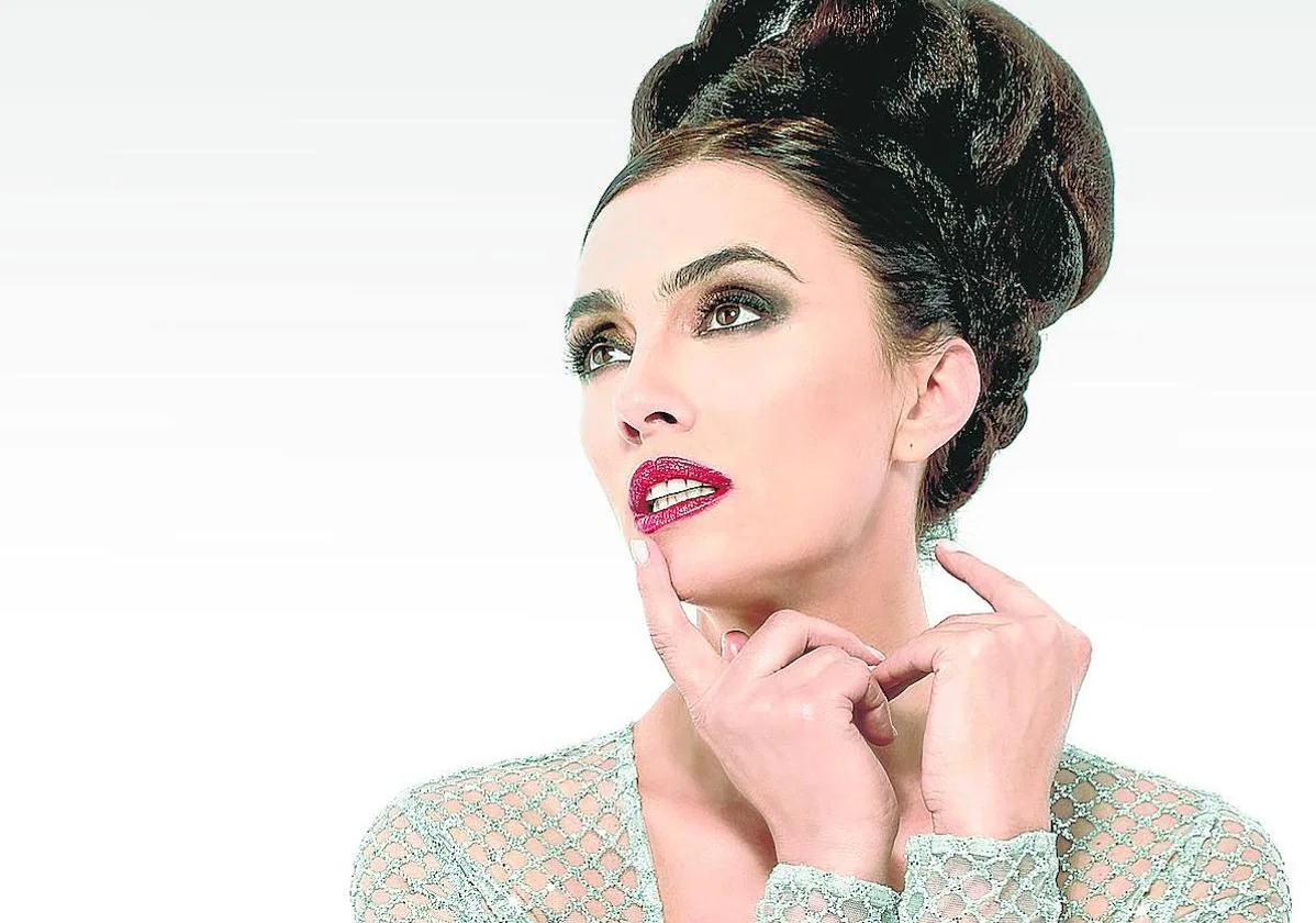 Foto promocional de la soprano albanesa Ermonela Jaho.
