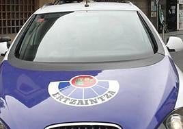 Ataca con un machete a los vecinos que le recriminaron que durmiera en su portal