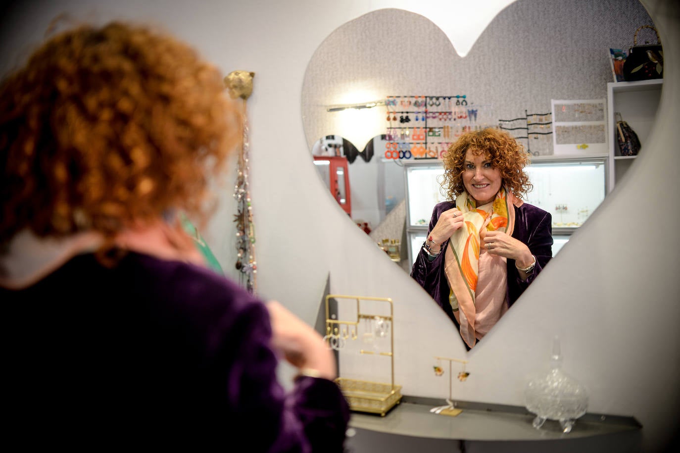 Los pañuelos XL que se llevan en Europa se hacen en Bolueta