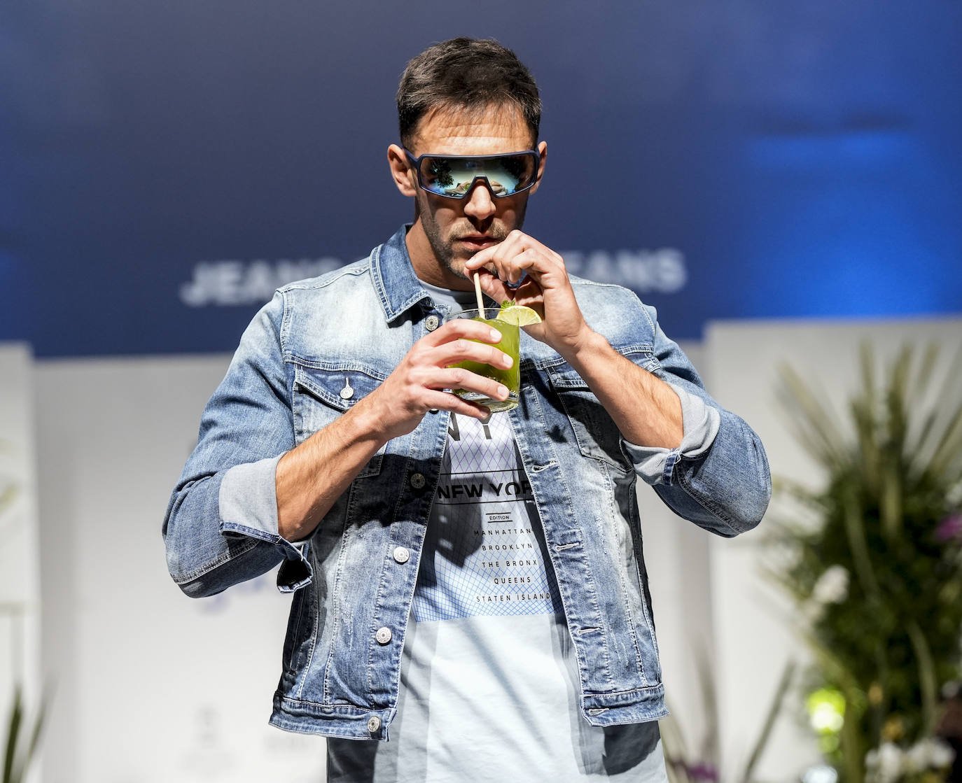 El comercio local muestra las tendencias del verano en la Pasarela Gasteiz On