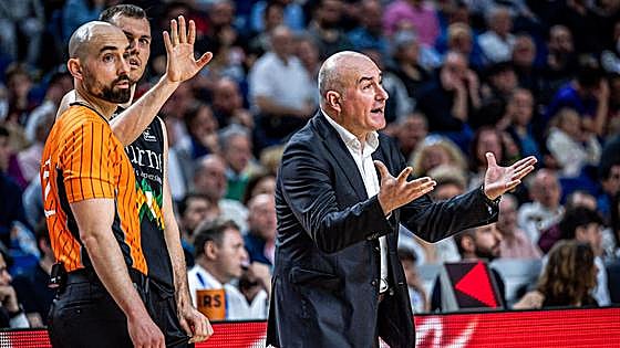 «Estamos apurados de jugadores y de confianza», dice Ponsarnau