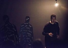 Una escena de la obra 'Caballo/Dostoievski'.