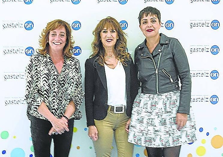 Eva López de Arroyabe, Rosa García y Rocío Vitero.