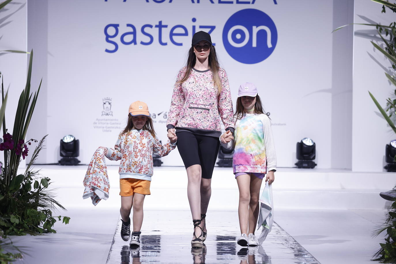 Del &#039;minimal&#039; a las plumas en la Pasarela Gasteiz On