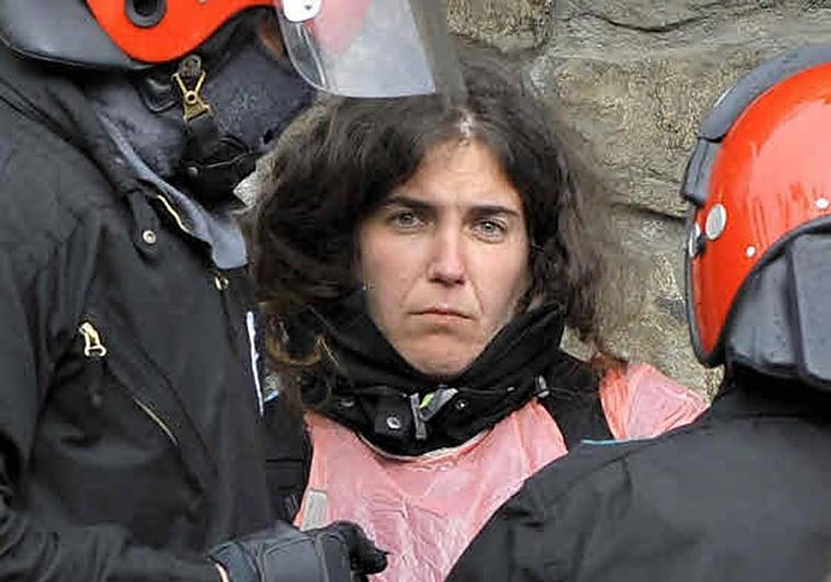 Urtza Alkorta, candidata de Ondarroa, en una imagen de su detención en 2013.