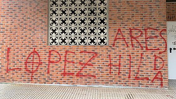 Aparecen en Hernani pintadas con dianas en contra de Patxi López, Denis Itxaso y Rodolfo Ares