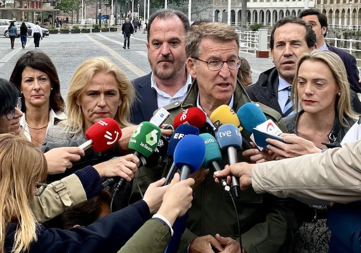 Feijóo exige a Sánchez que ordene a la Abogacía del Estado estudiar las listas de Bildu