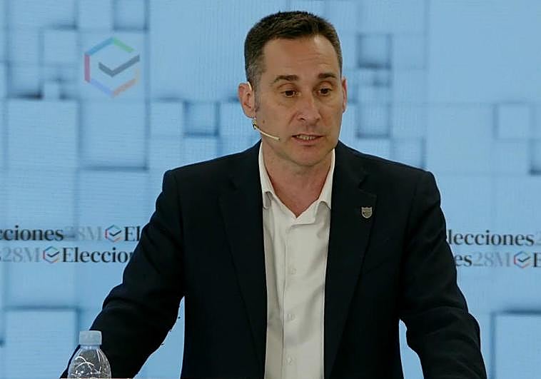 Casanova admite que la inclusión de exetarras era «hiriente» y se compromete a «aliviar el dolor»