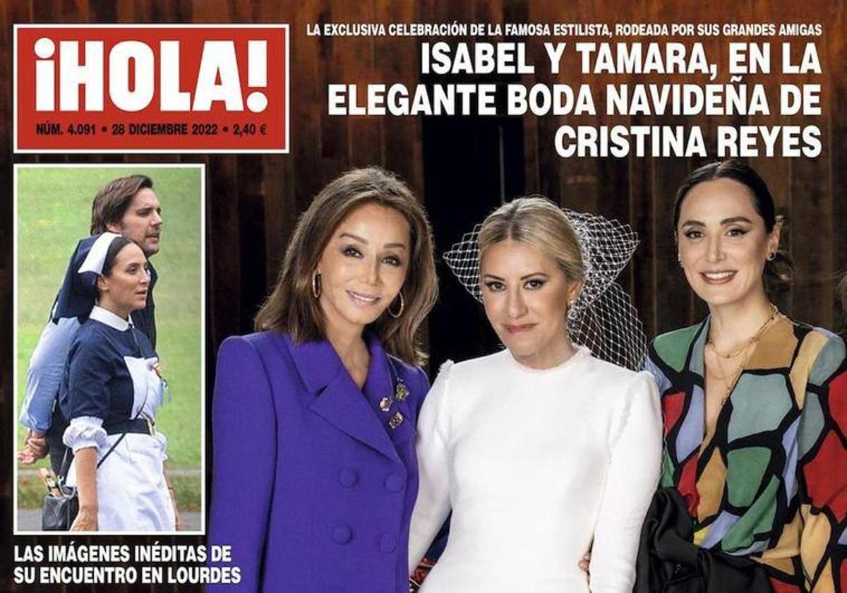 Portada de la revista ¡HOLA! con motivo de la boda de Cristina Reyes. En imagen, Isabel Preysler, la estilista y Tamara Falcó