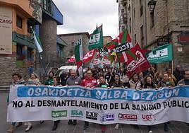 La manifestación ha partido este viernes del Casco Medieval de Vitoria.