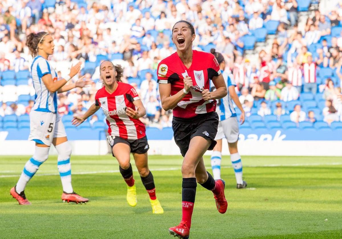 Nekane Díez celebra un gol.