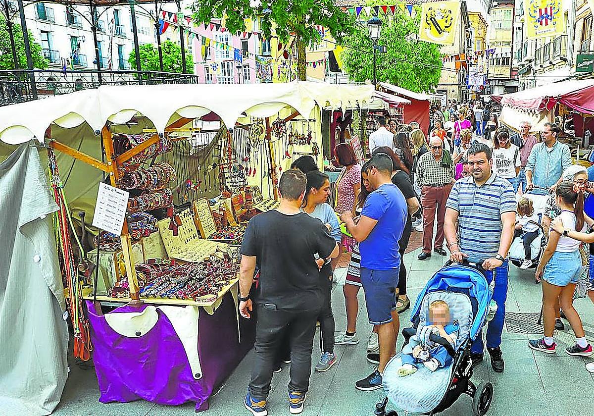 El último Mercado Medieval tuvo una asistencia aproximada de 10.000 personas durante todo el fin de semana.