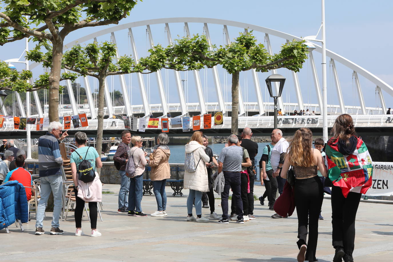 Ondarroako kaleak, jendez beteta egon ziren.