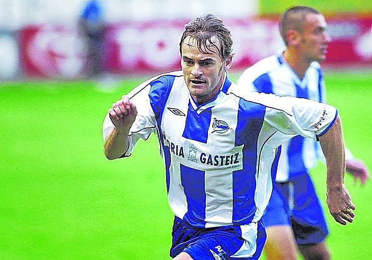 El lateral derecho, en su etapa de albiazul.