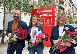 Jesica Ruiz junto a Denis Itxaso y Teresa Laespada