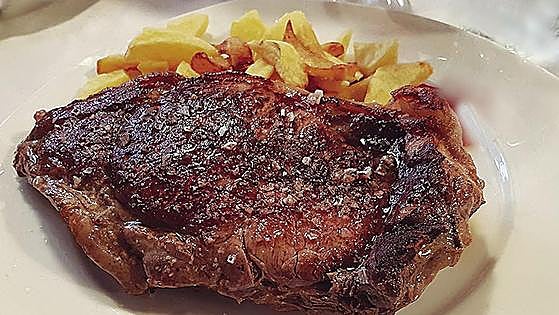 ¿Dónde comer una de las mejores txuletas del Camino de Santiago?