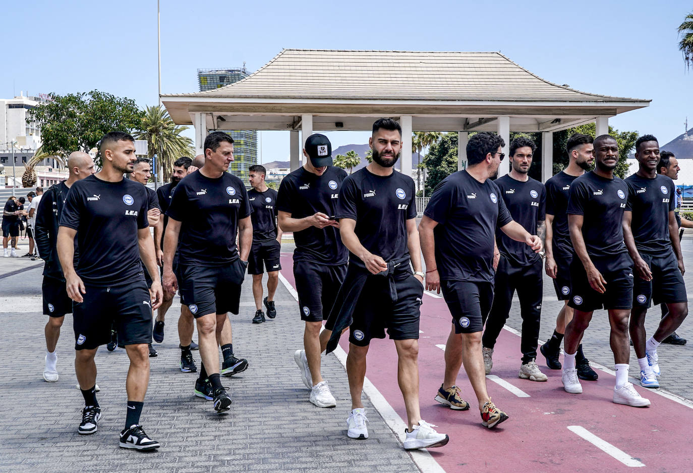 Los jugadores se dejan ver por las calles de Las Palmas