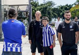 Los jugadores se dejan ver por las calles de Las Palmas