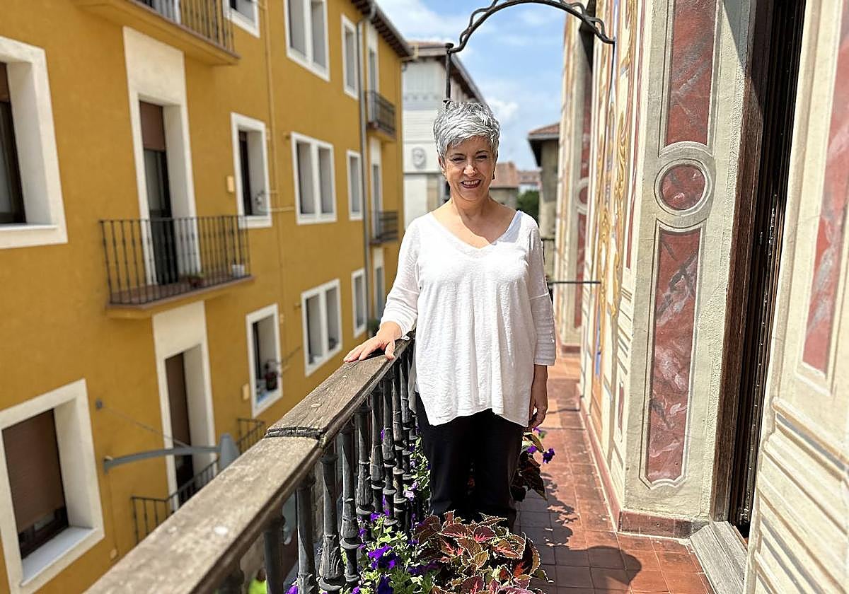 Ima Garrastatxu, en el balcón de la Casa Consistorial de Durango.