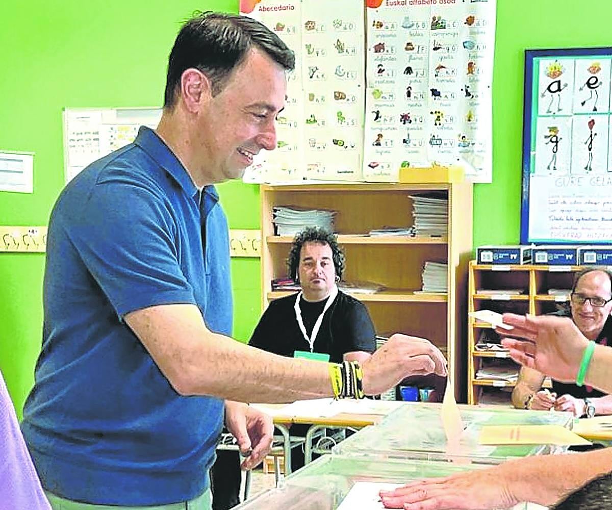 «Seguiré siendo alcalde mientras quieran los vecinos, no encuentro nada más gratificante», asegura Torres.