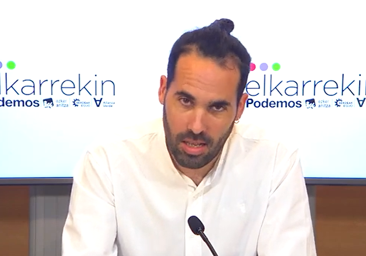 El portavoz de la coalición, Eder Álvarez, durante la comparecencia sobre la jornada electoral.