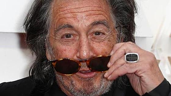 ¿Quién es Noor Alfallah, la futura madre del último hijo de Al Pacino?