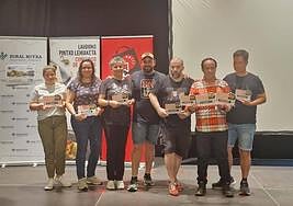 Los premiados en el último concurso de pintxos de Llodio.