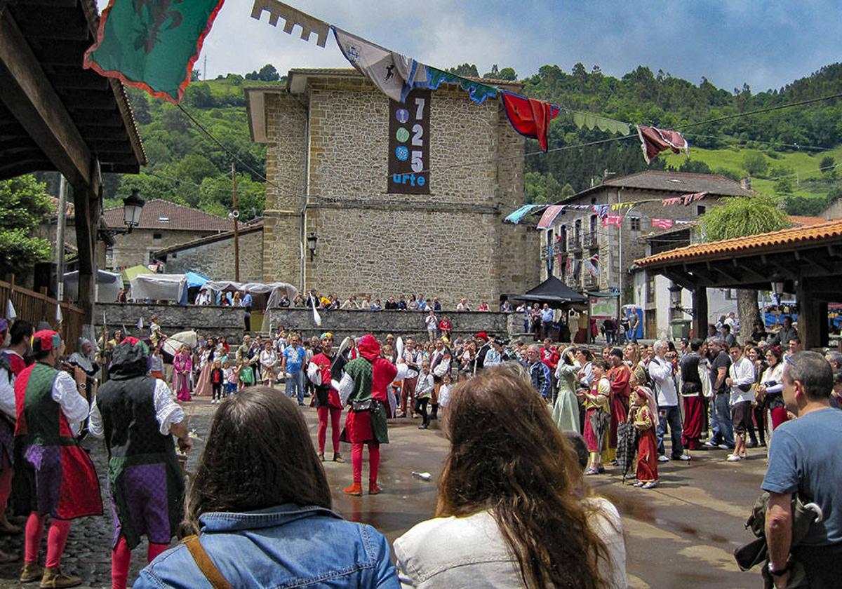 Imagen de archivo del mercado medieval con motivo del aniversario de la fundación de la villa.