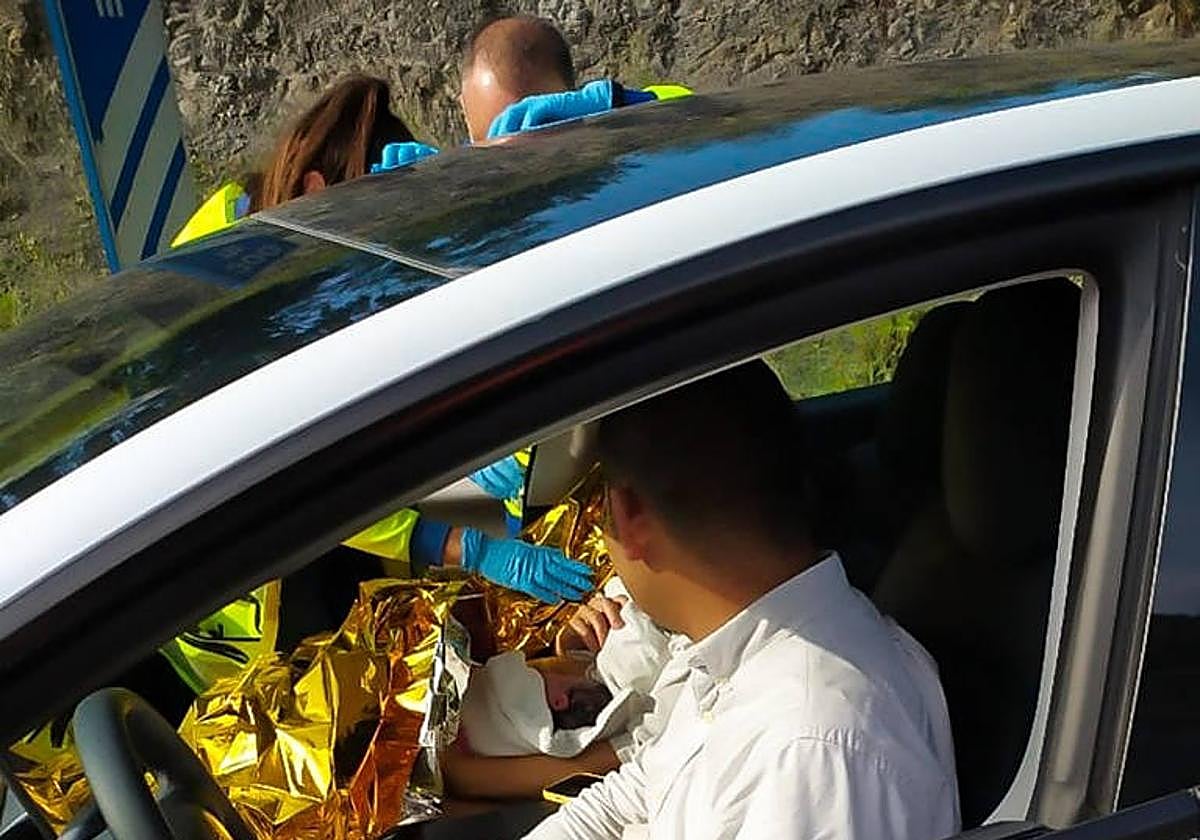 Una mujer se pone de parto en el corredor del Txorierri