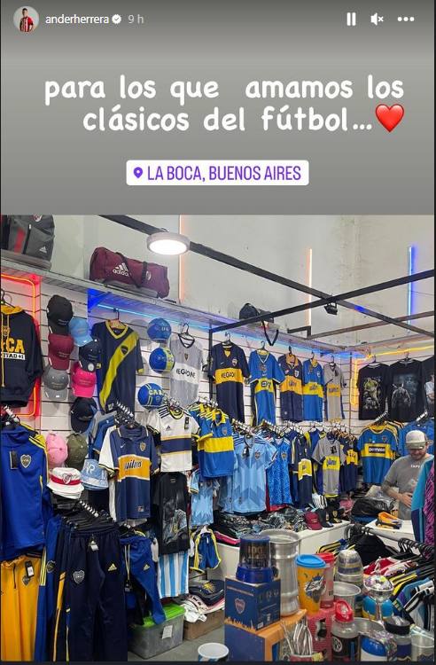 (06/06/2023) Herrera es un fanático del Boca y ha aprovechado su estancia en Buenos Aires para visitar el barrio de La Boca, todo un hervidero los días de partido.