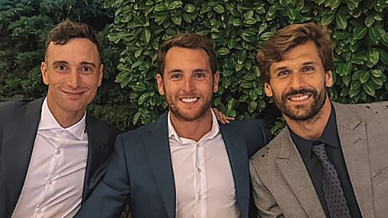 ¿Qué famoso cantante actuó en la boda de Javi Martínez?
