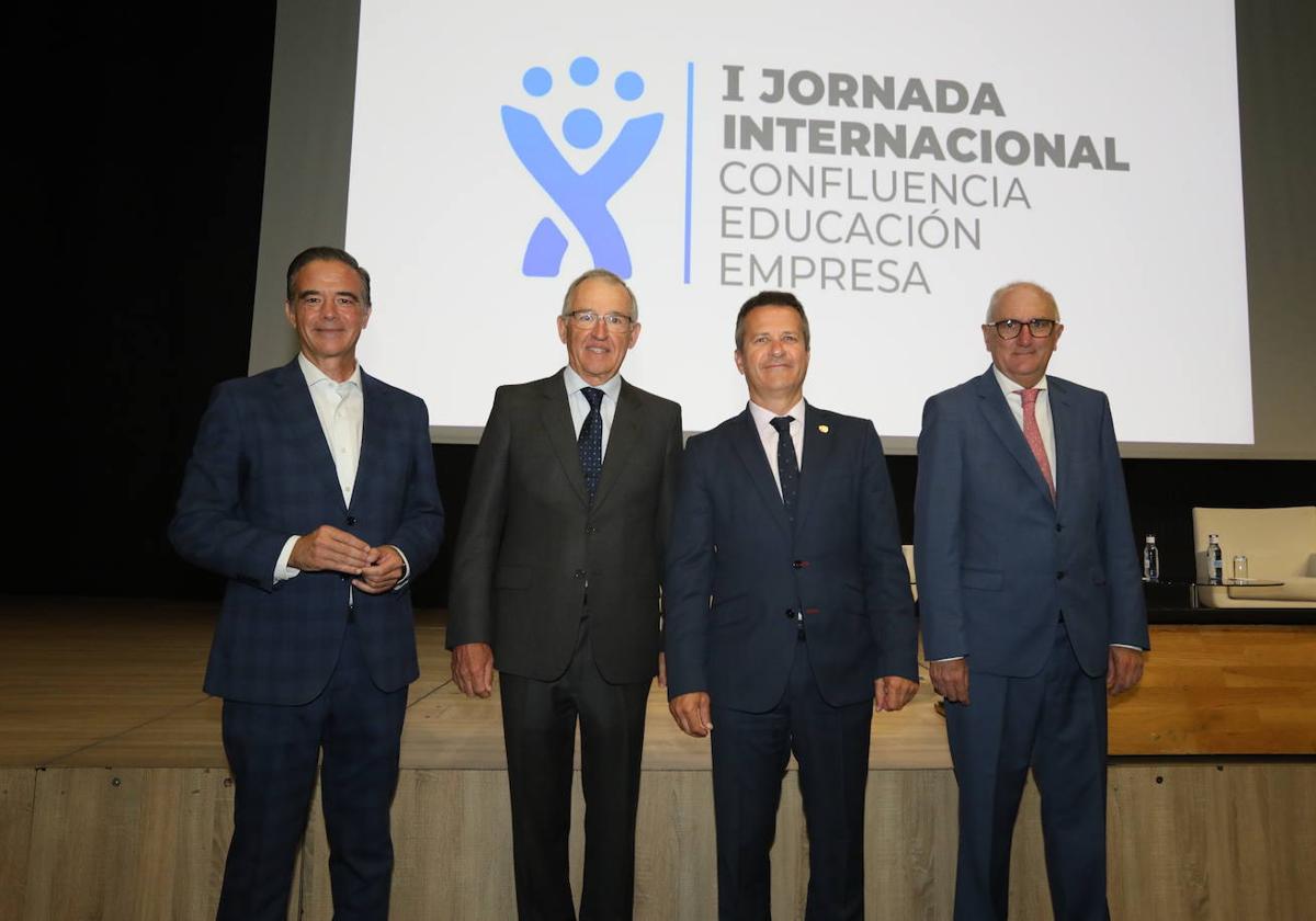 Guillermo Dorronsoro, José Galíndez, Jokin Bildarratz y Andrés Arizkorreta