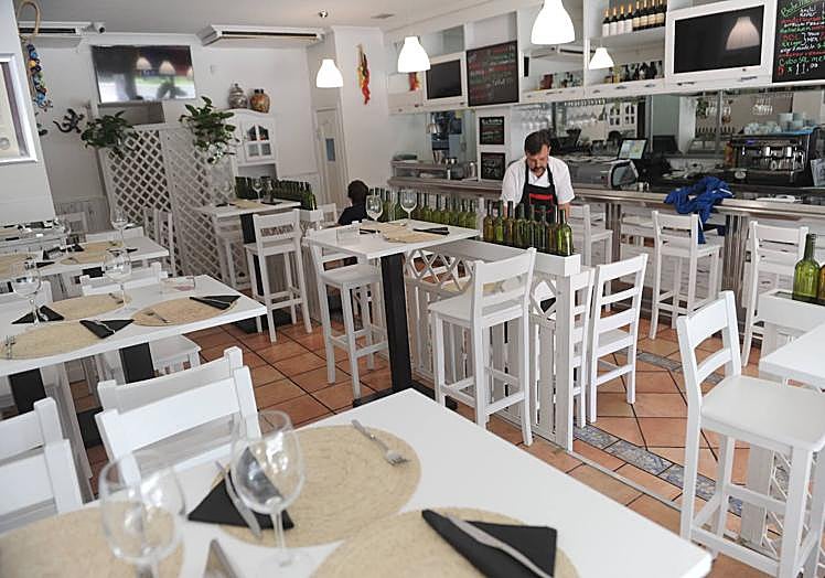 Interior de El mexicano y mucho más, en Aranzabal 9